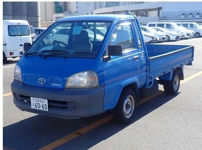 
									2001 TOYOTA TOWNACE DX
								