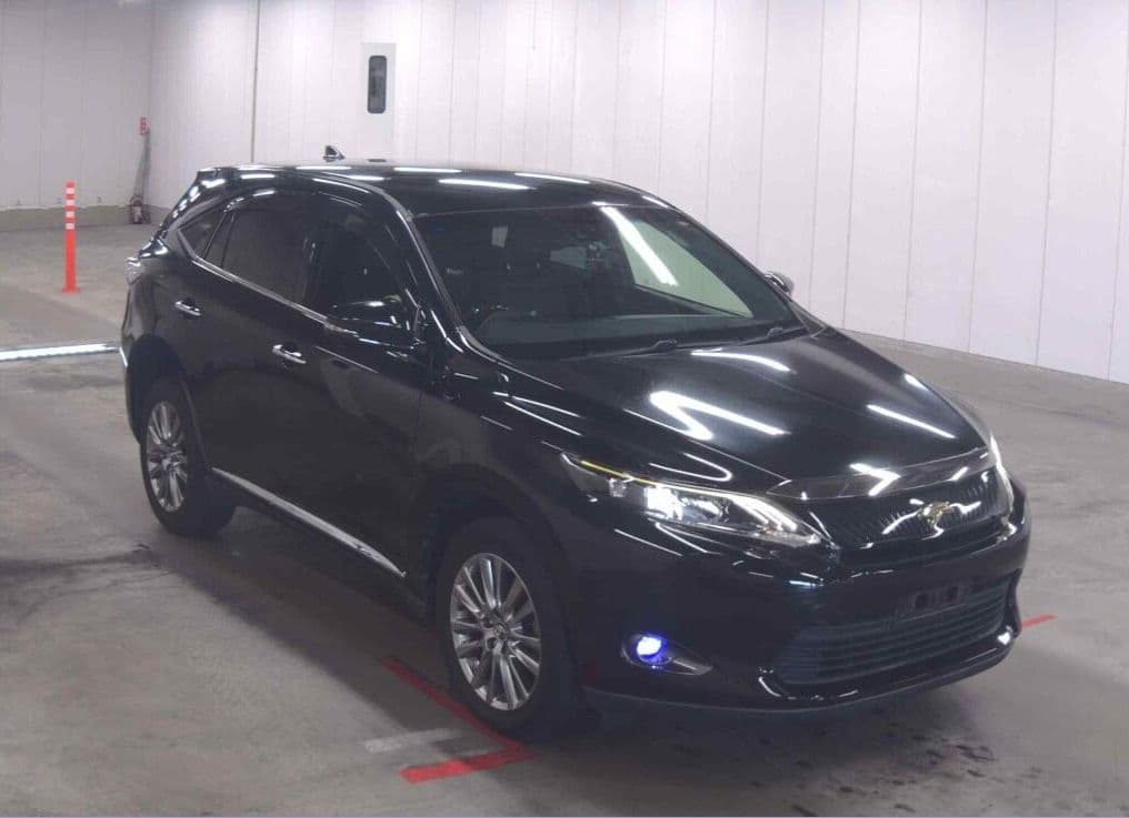 
									2016 TOYOTA HARRIER Premium
								