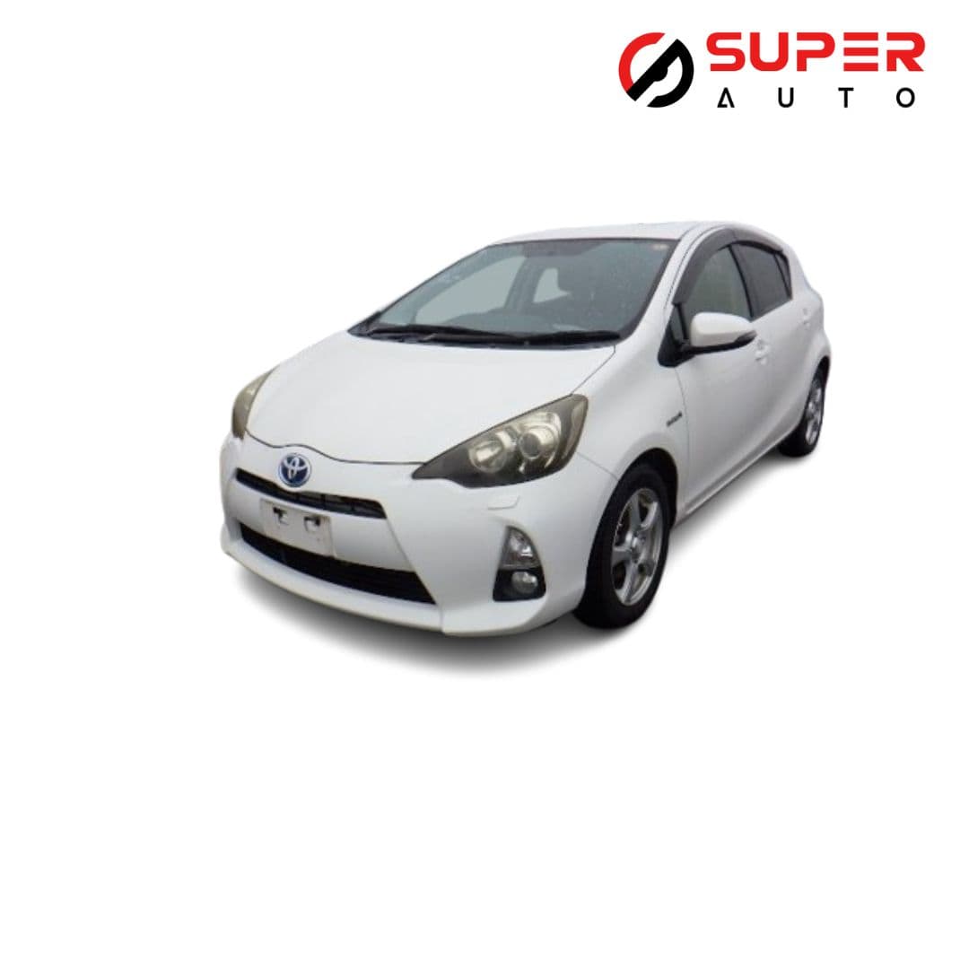 
									2012 TOYOTA AQUA S
								