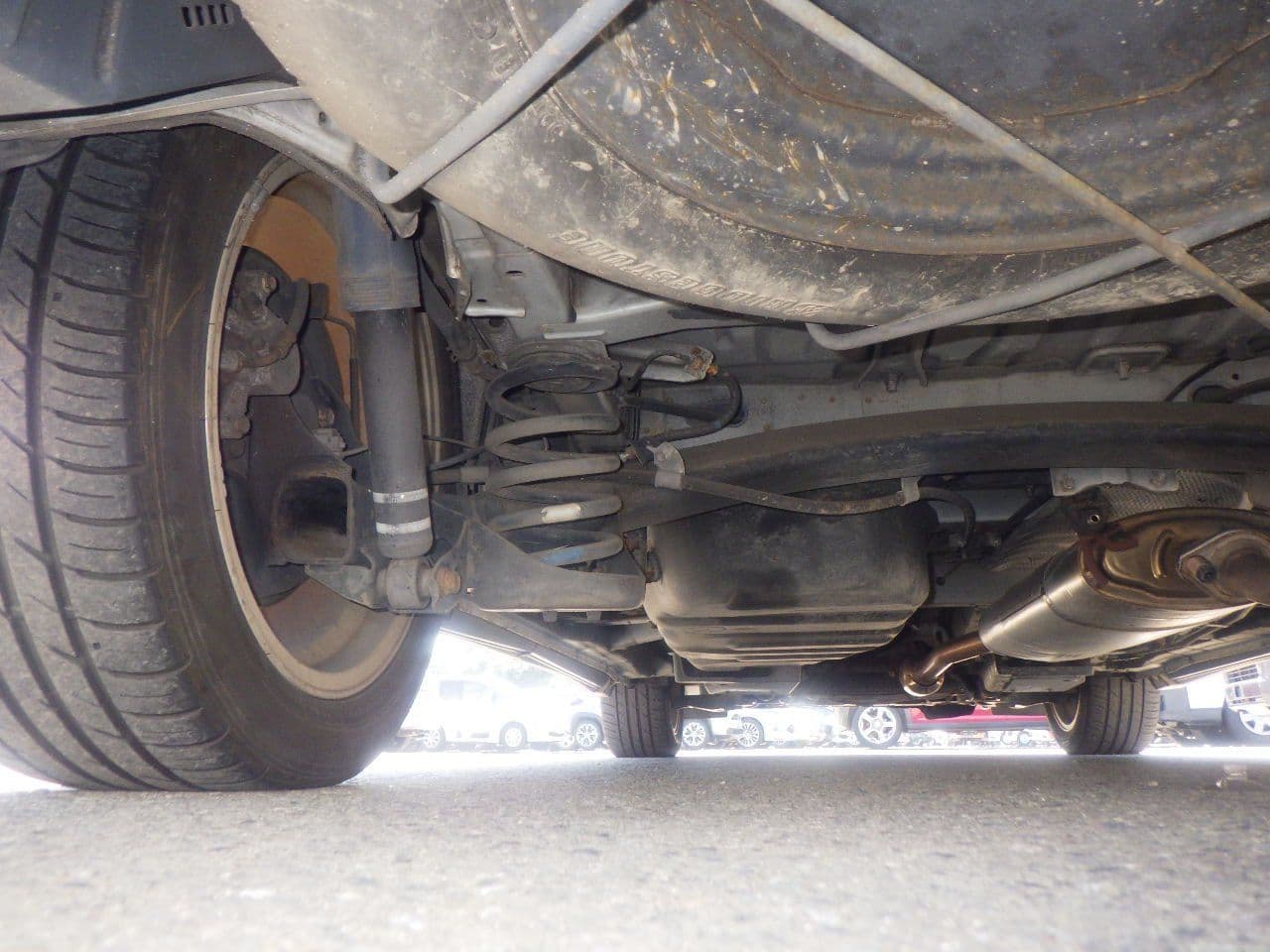 Vehicle SU00001044 large view 16