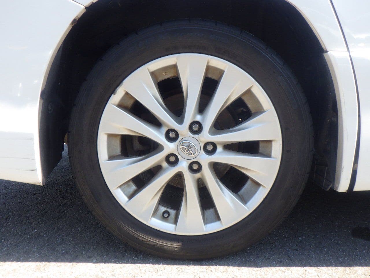 Vehicle SU00001044 large view 12