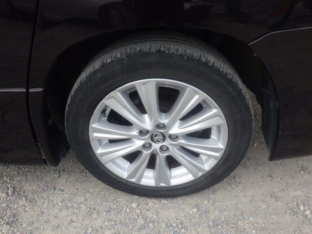 Vehicle SU00001090 large view 11