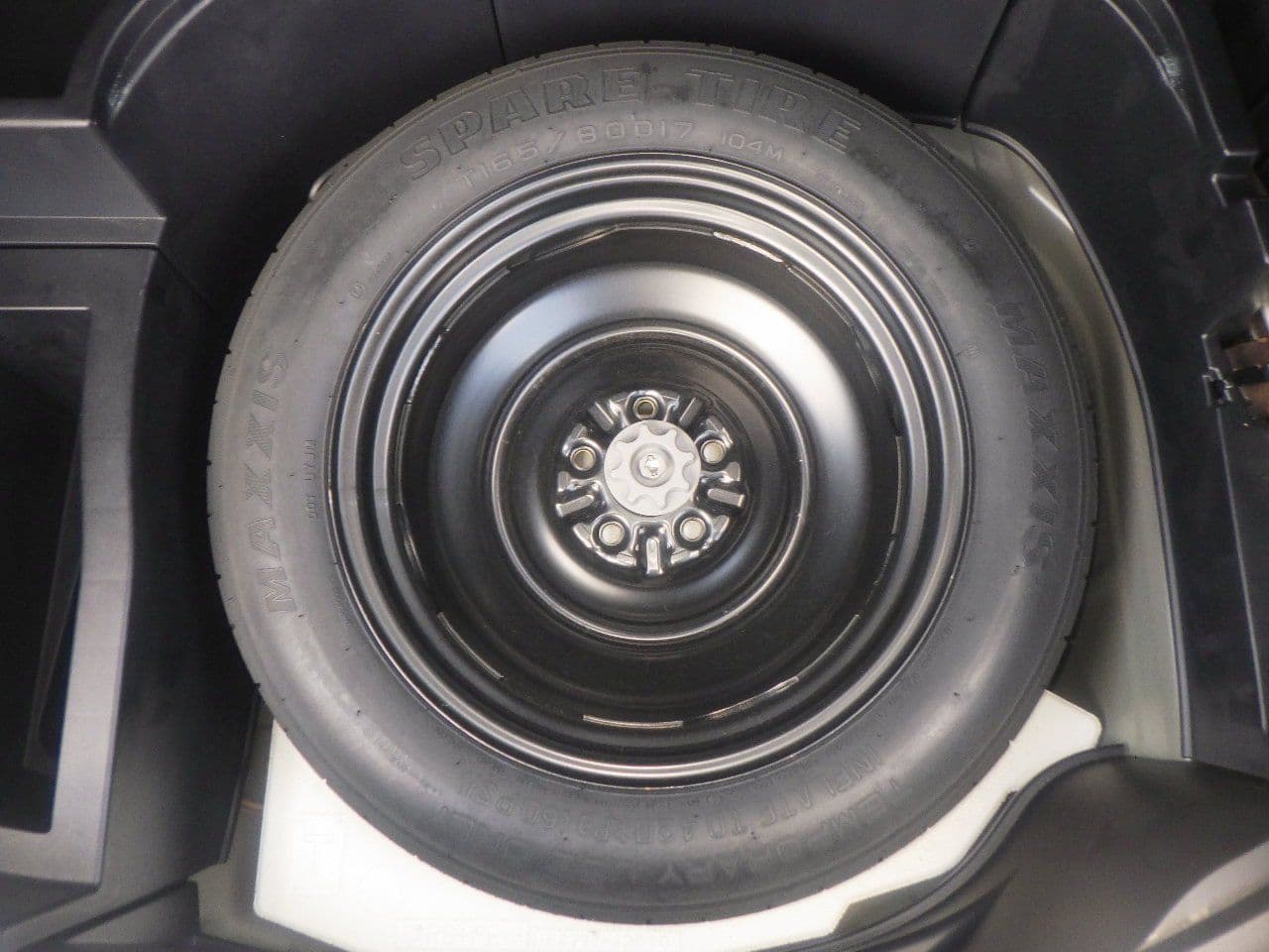 Vehicle SU00001096 large view 37