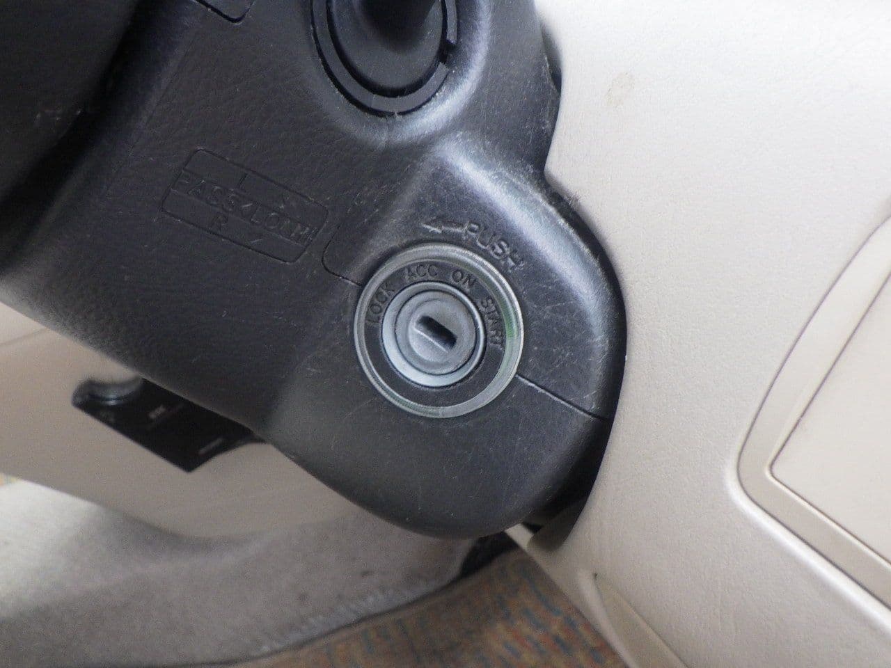 Vehicle SU00001121 large view 31