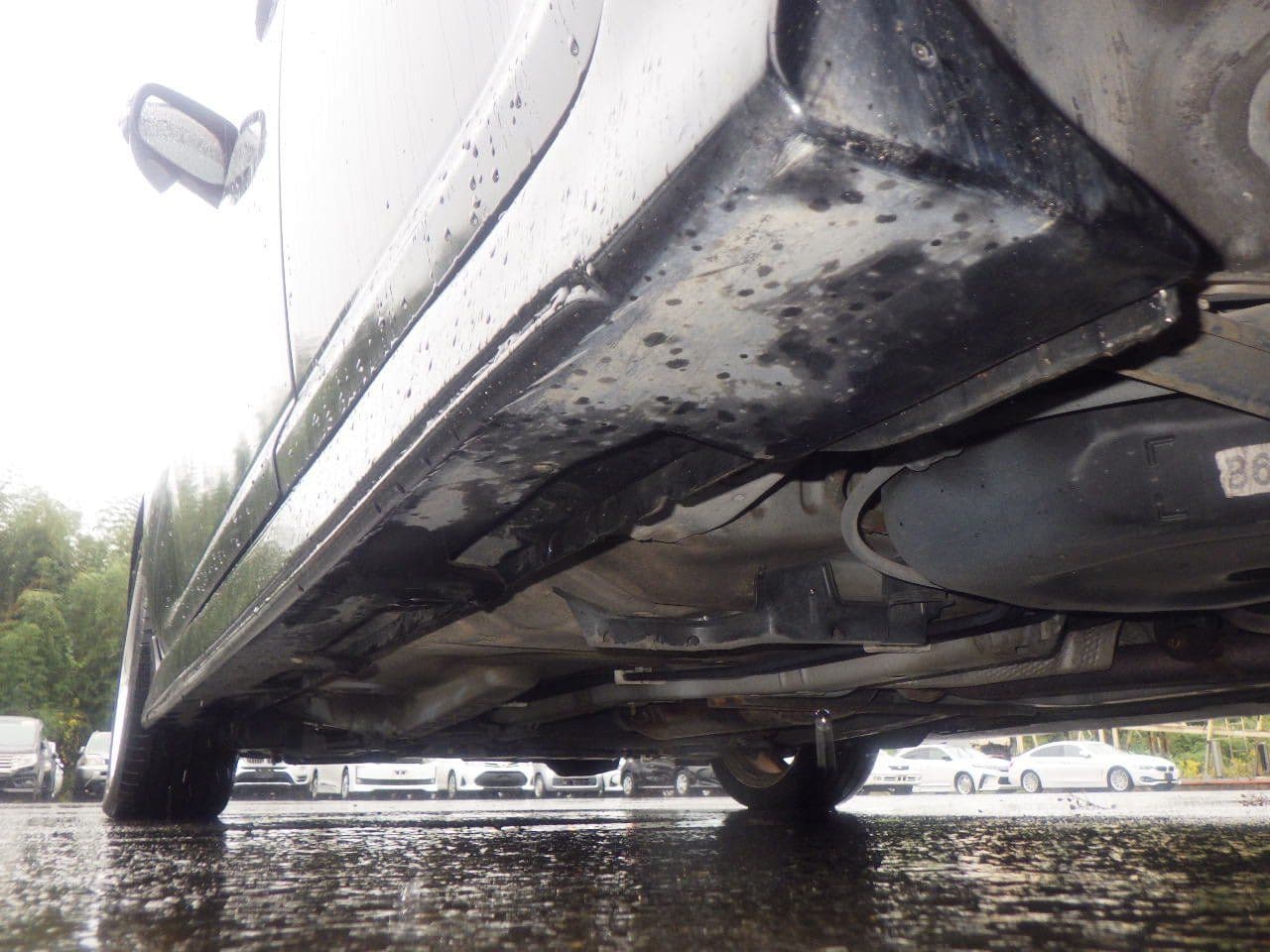 Vehicle SU00001122 large view 18