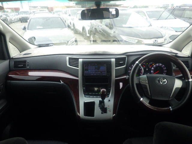 Vehicle SU00001090 large view 26