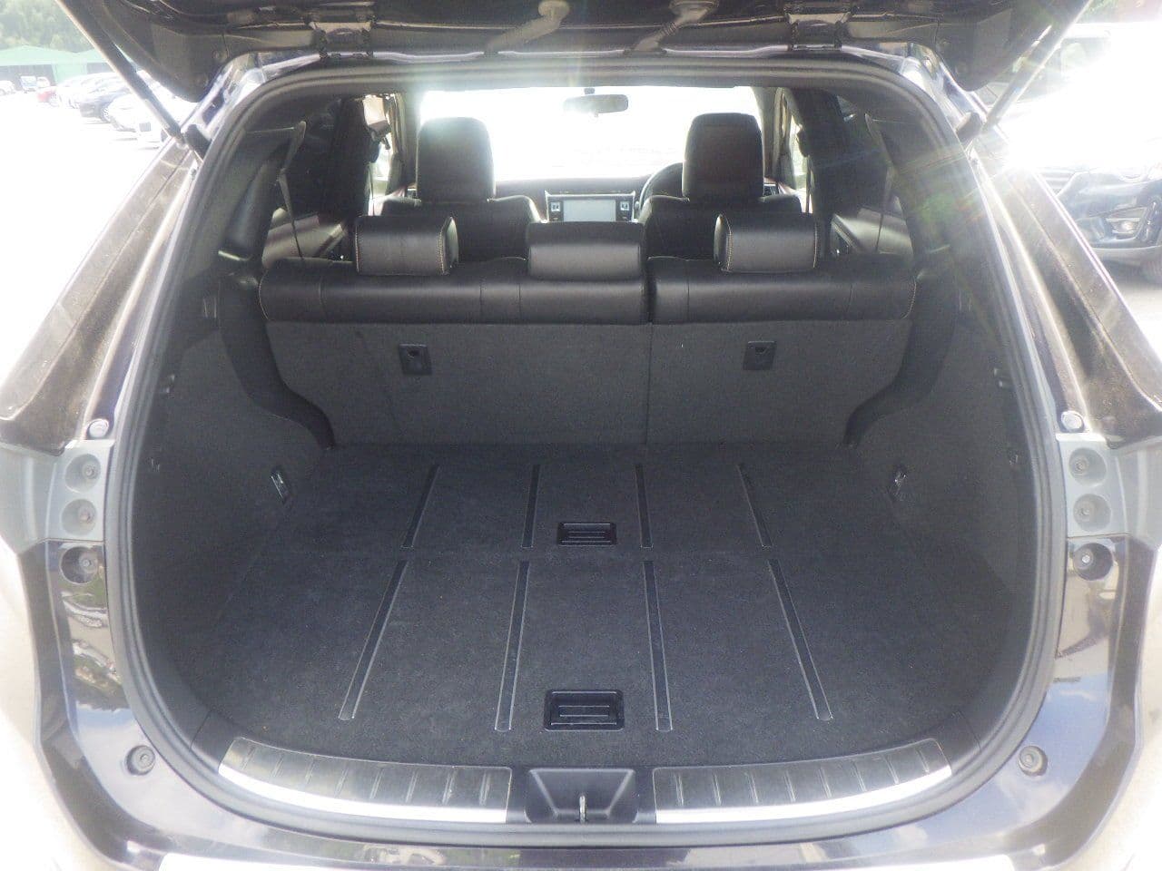 Vehicle SU00001096 large view 22