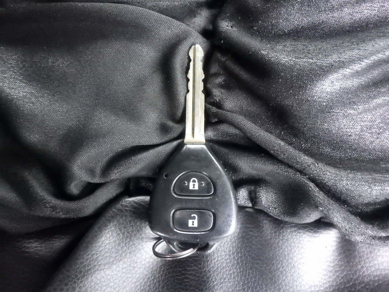 Vehicle SU00001107 large view 34