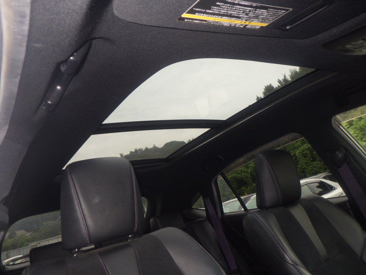 Vehicle SU00001132 large view 24