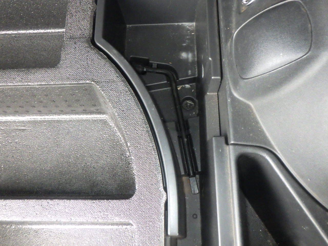 Vehicle SU00001107 large view 36