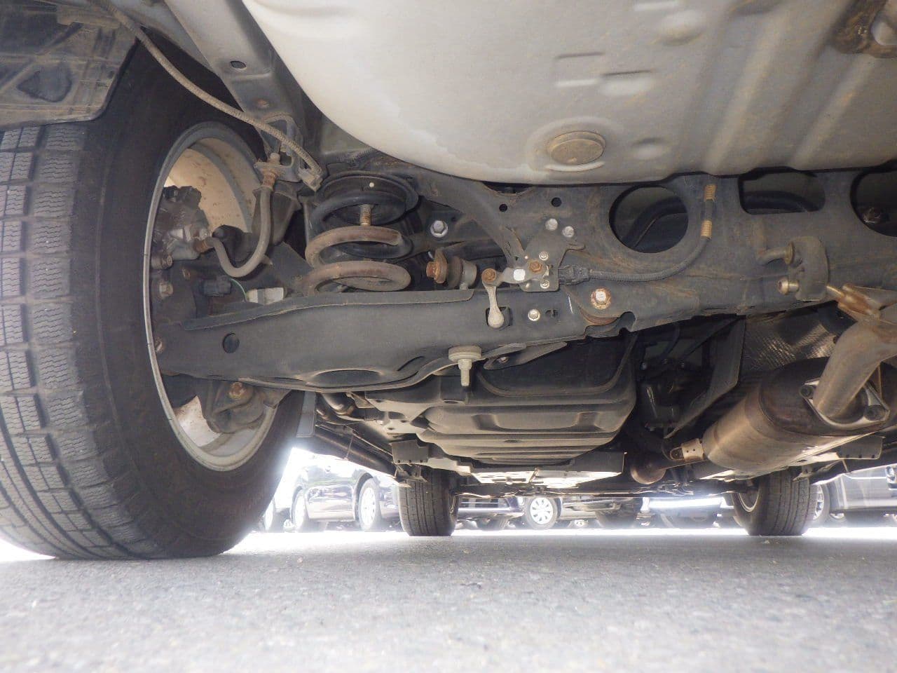 Vehicle SU00001096 large view 16