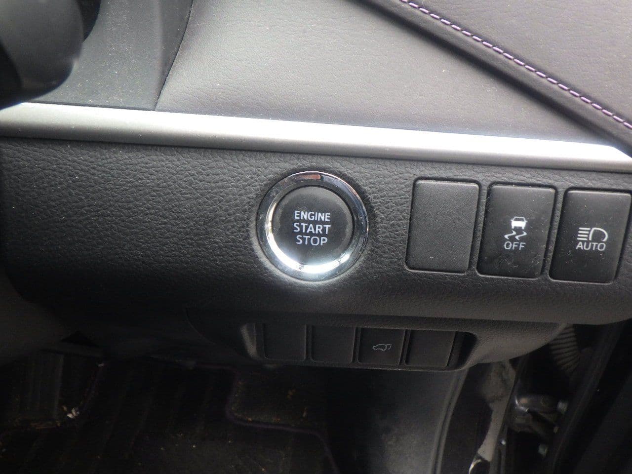 Vehicle SU00001132 large view 32