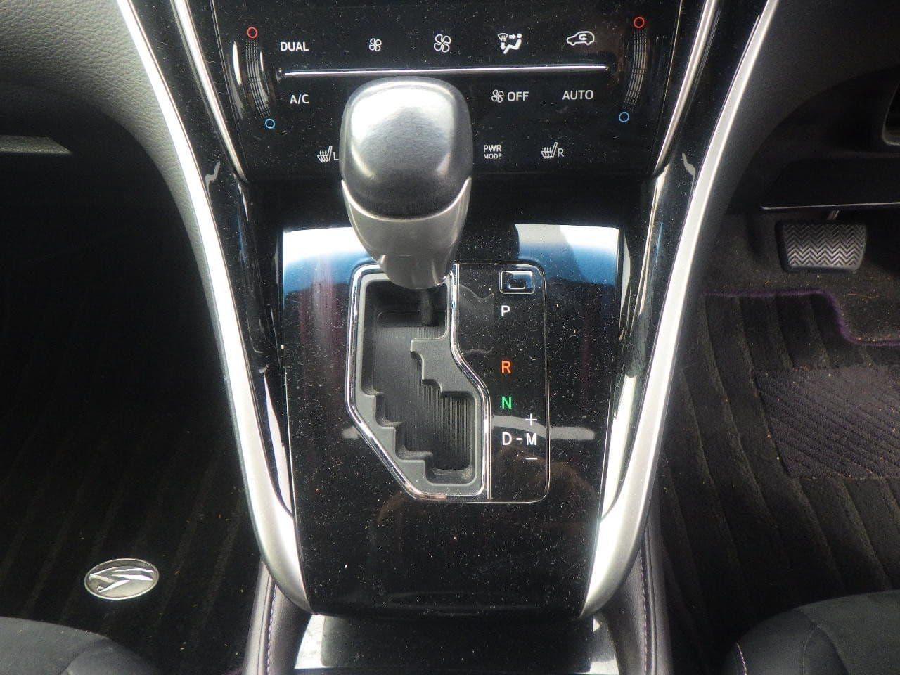 Vehicle SU00001132 large view 31