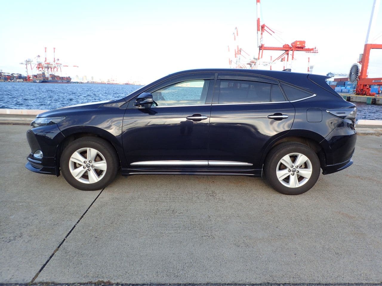 Vehicle SU00001131 large view 3