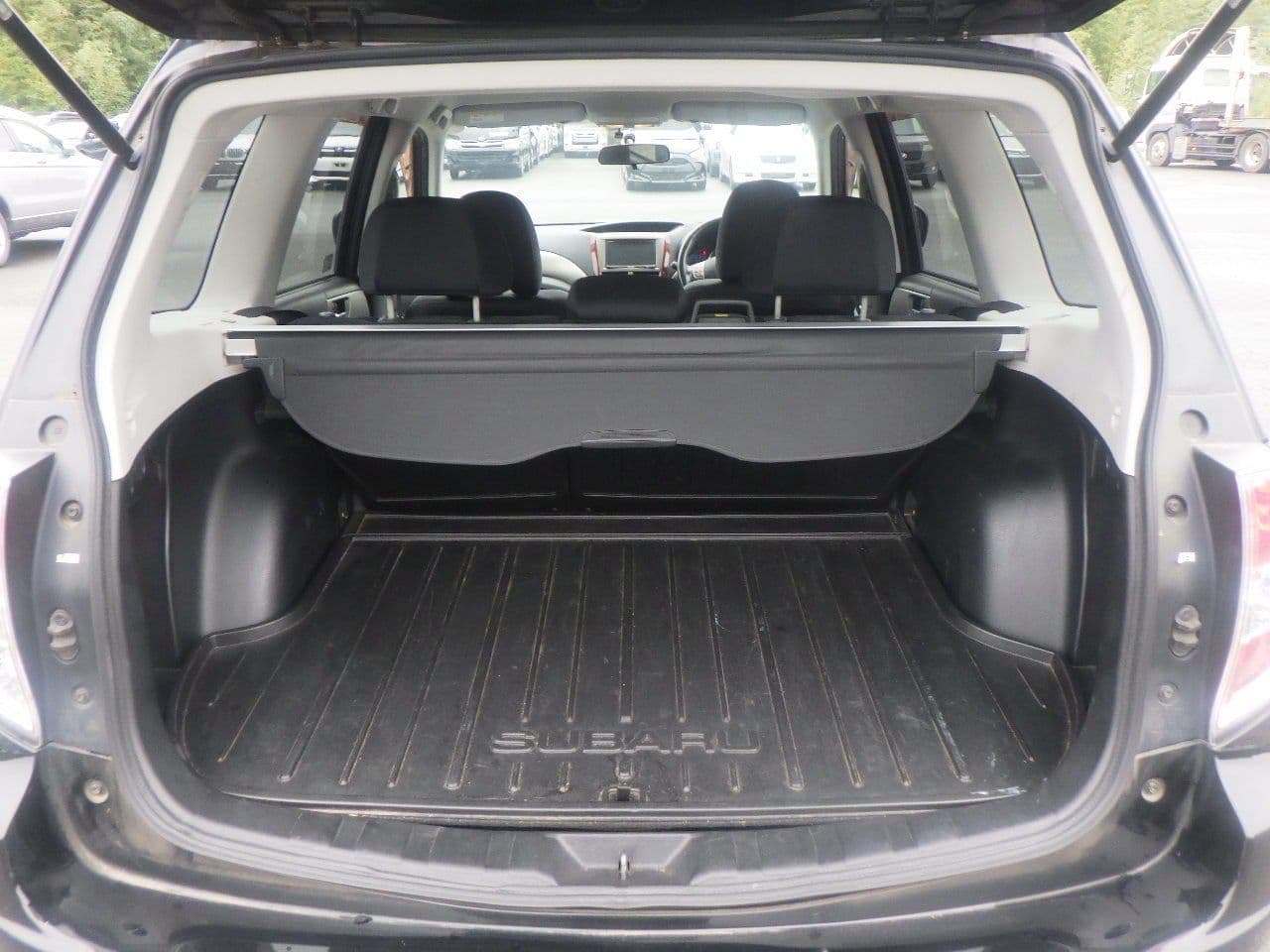 Vehicle SU00001114 large view 19