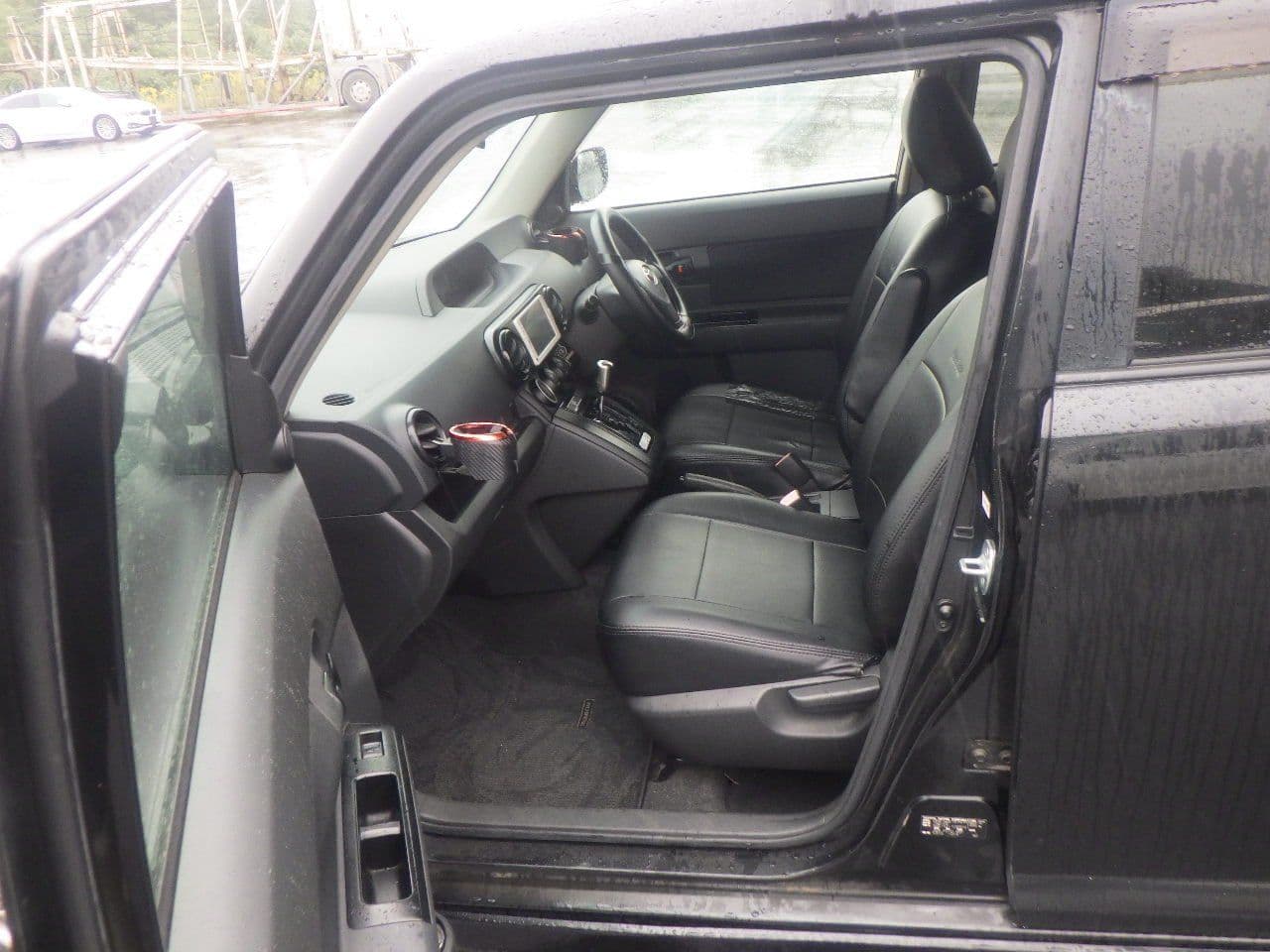 Vehicle SU00001122 large view 24