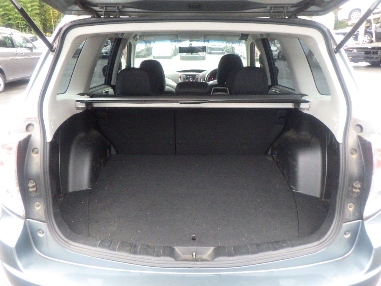 Vehicle SU00001123 large view 22