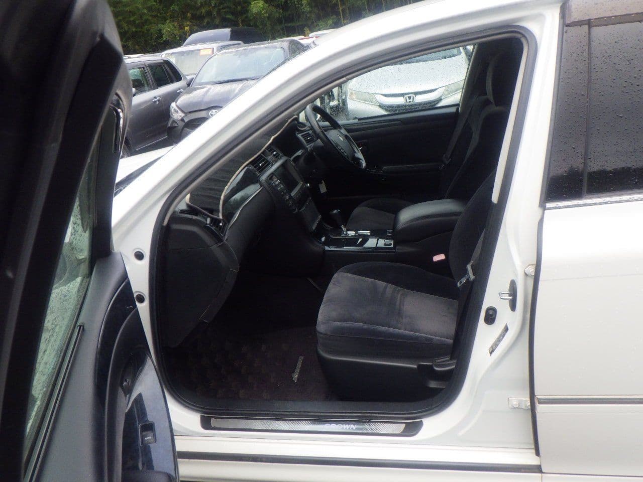 Vehicle SU00001124 large view 24