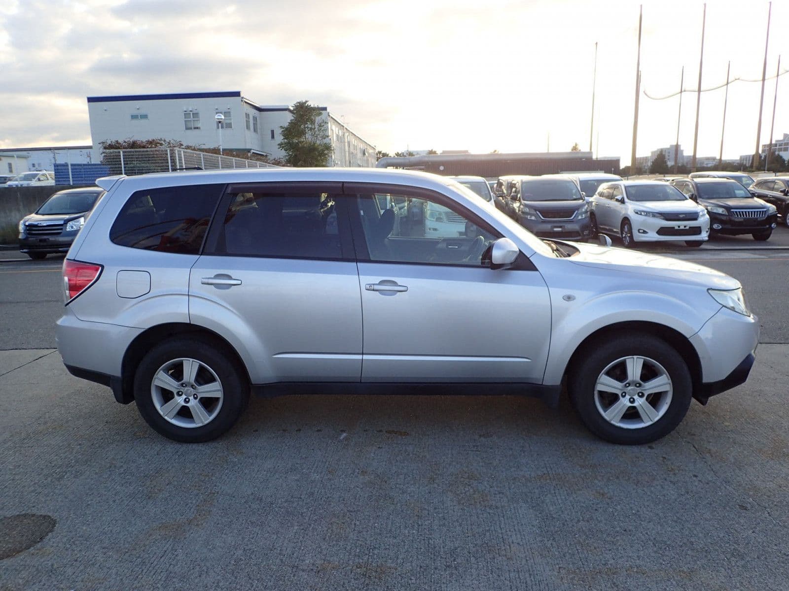 Vehicle SU00001116 large view 7