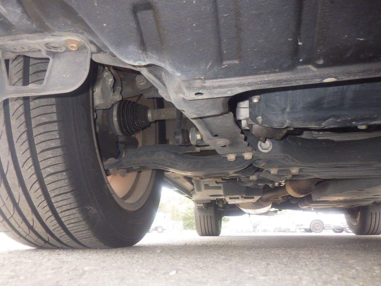 Vehicle SU00001132 large view 14