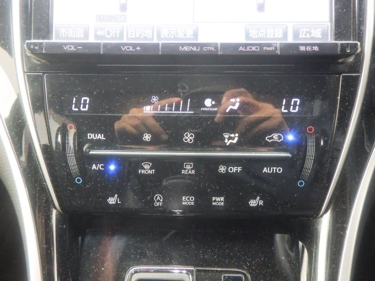 Vehicle SU00001132 large view 30