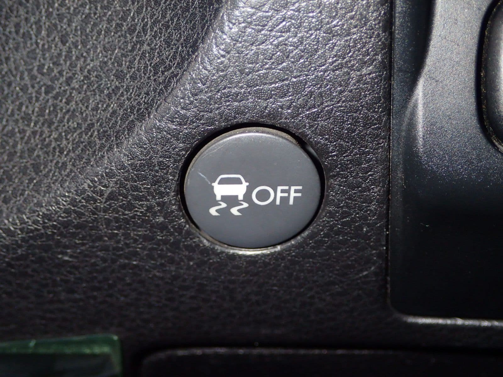 Vehicle SU00001116 large view 35