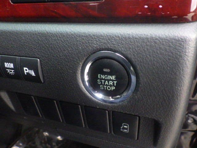 Vehicle SU00001090 large view 32