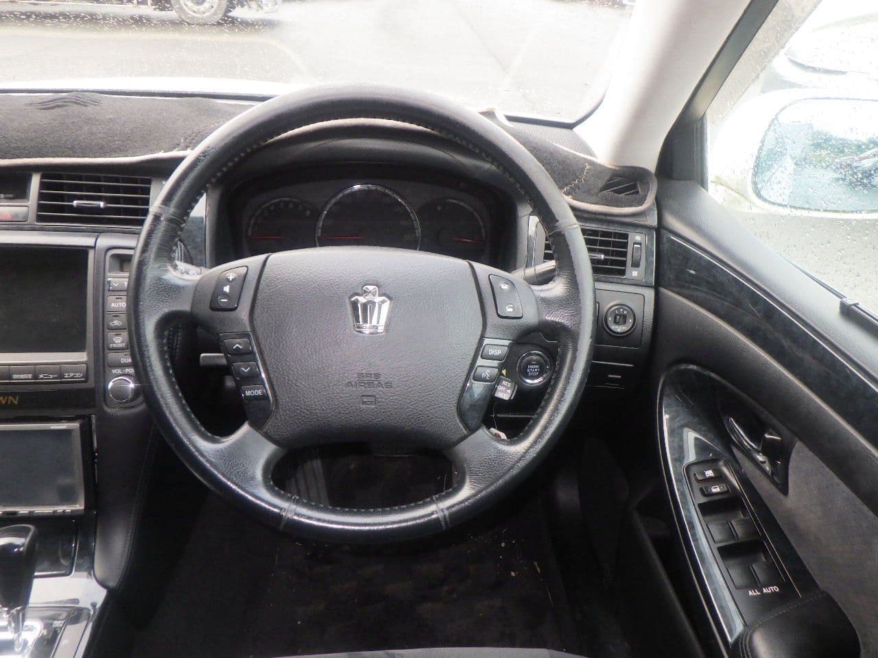 Vehicle SU00001124 large view 25