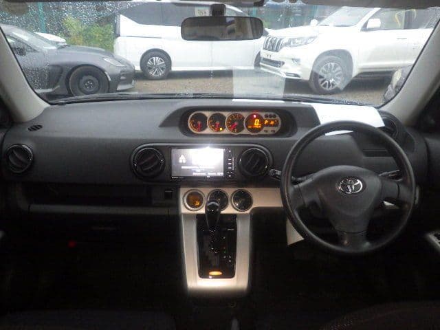 Vehicle SU00001097 large view 25