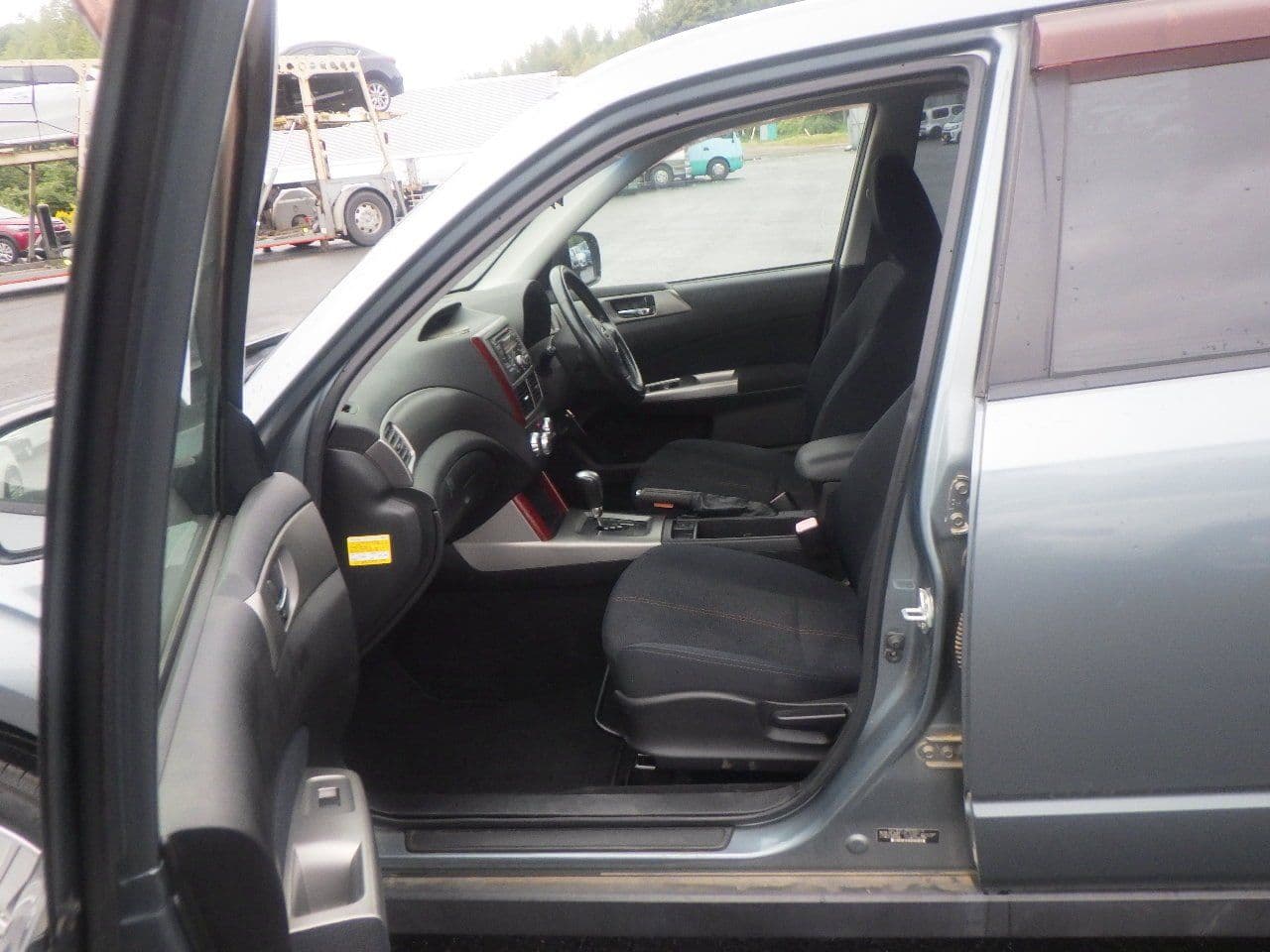 Vehicle SU00001123 large view 24