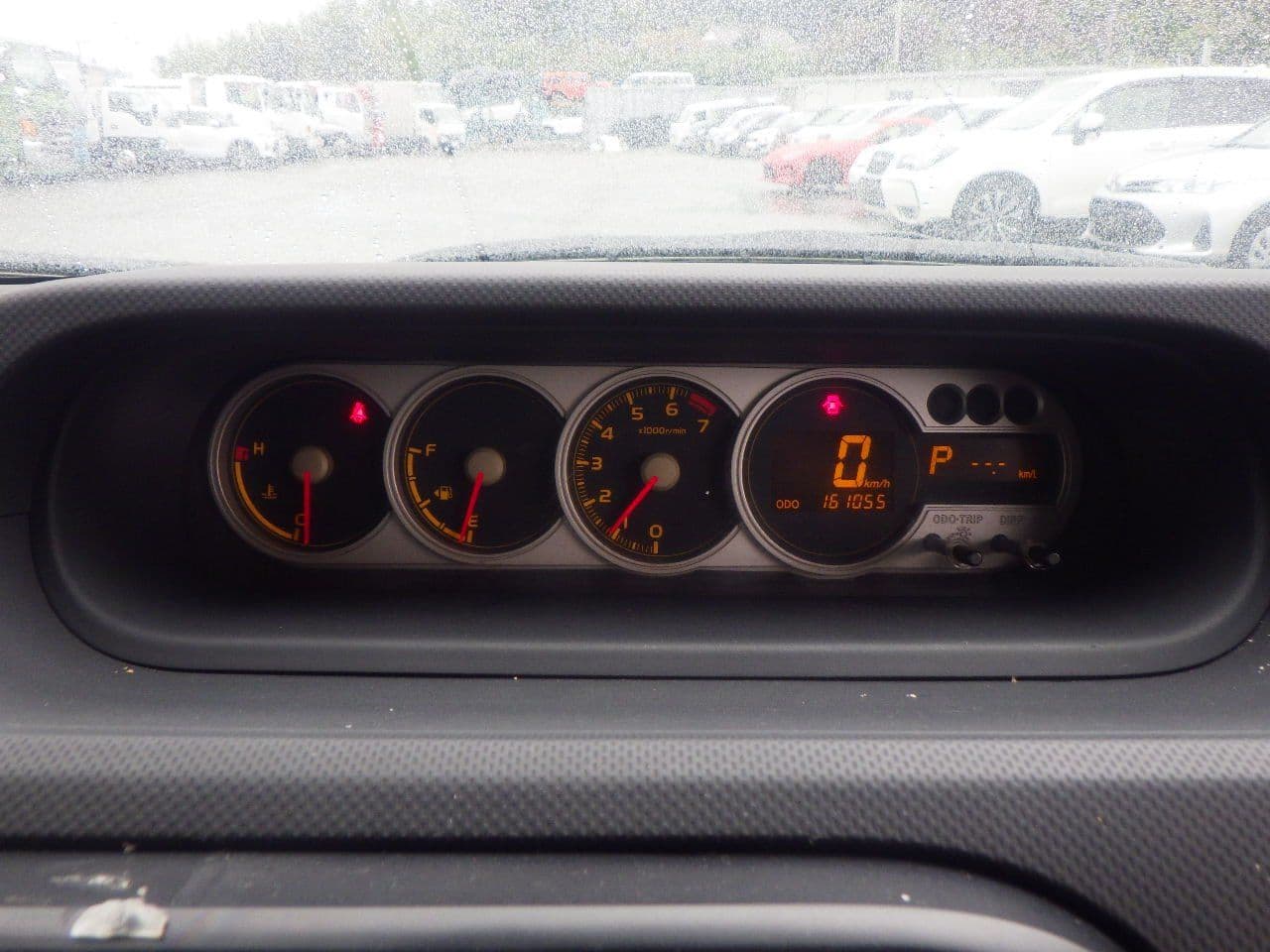 Vehicle SU00001107 large view 28