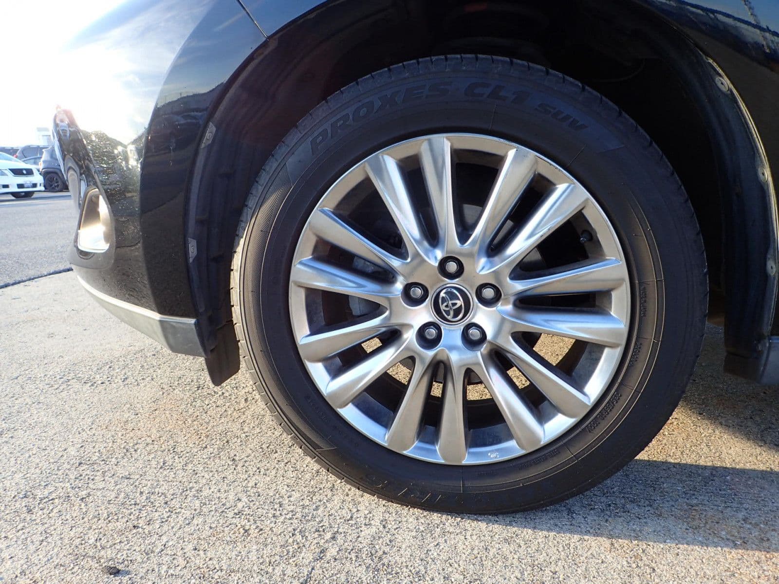 Vehicle SU00001128 large view 10