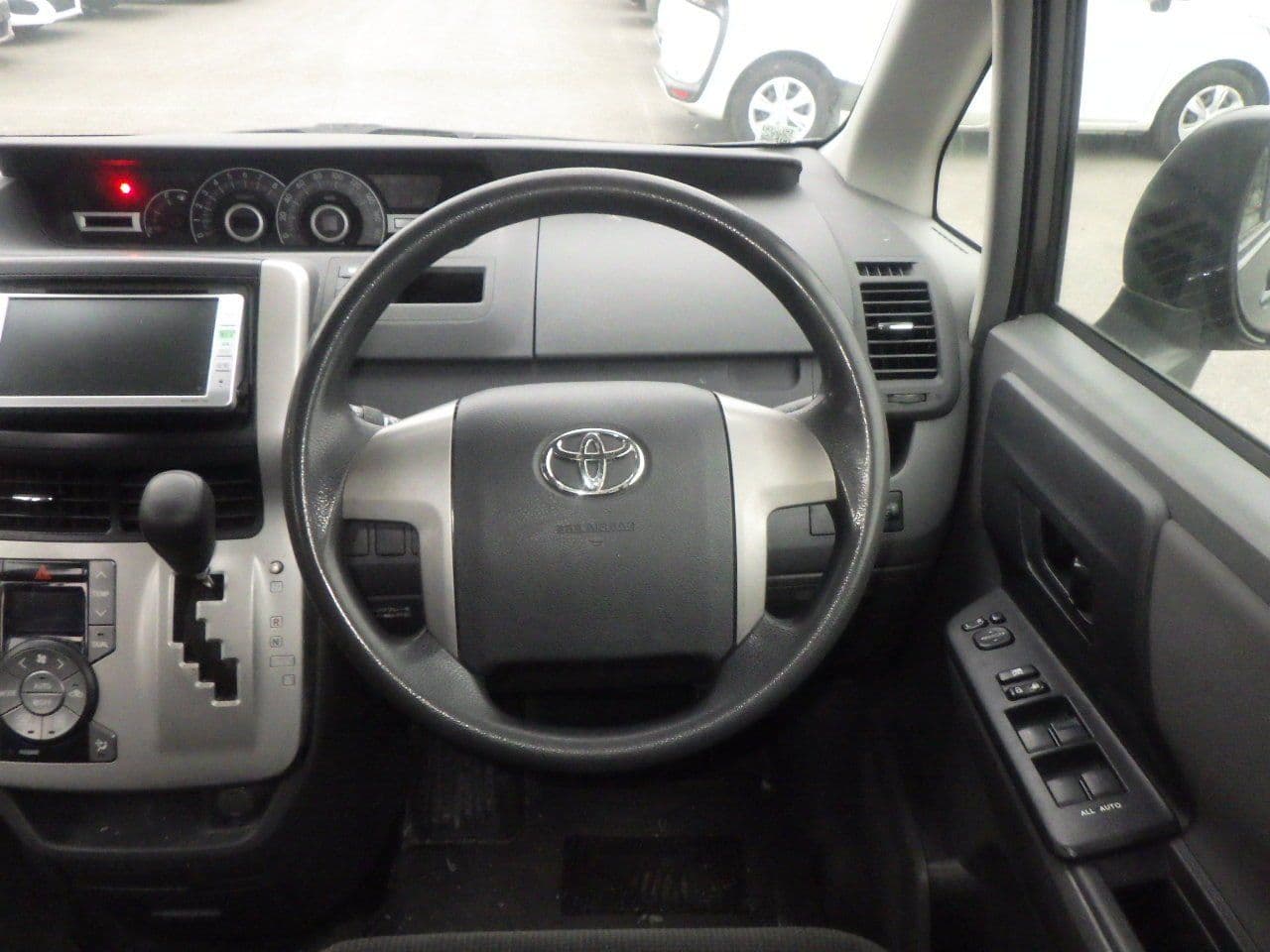 Vehicle SU00001149 large view 27