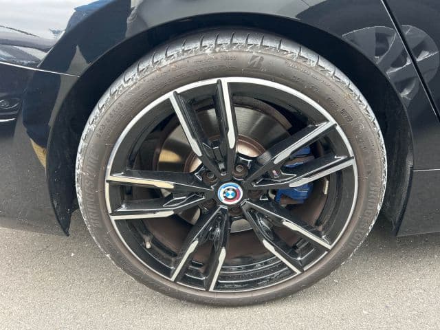 Vehicle SU00001140 large view 11