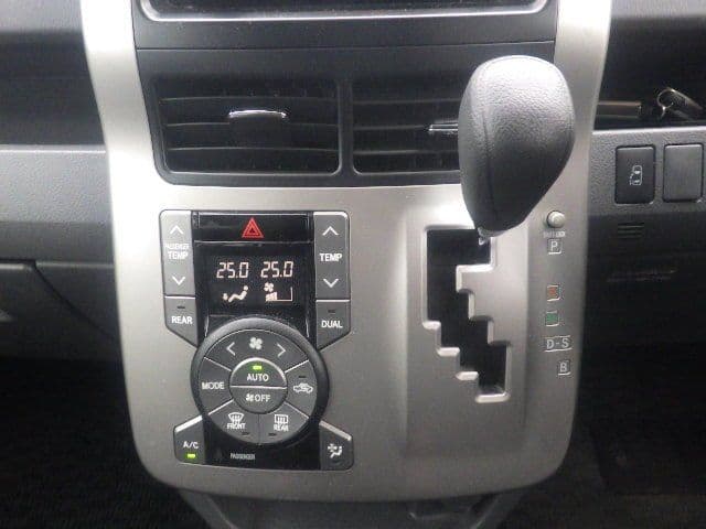 Vehicle SU00001143 large view 28