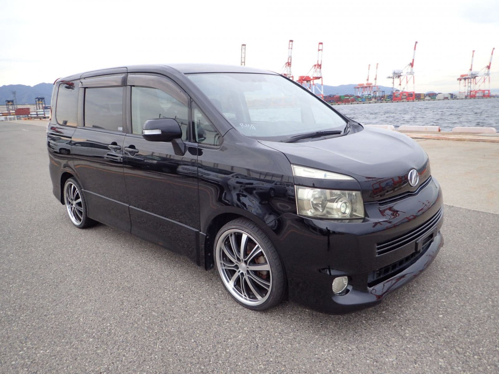 Vehicle SU00001135 large view 8