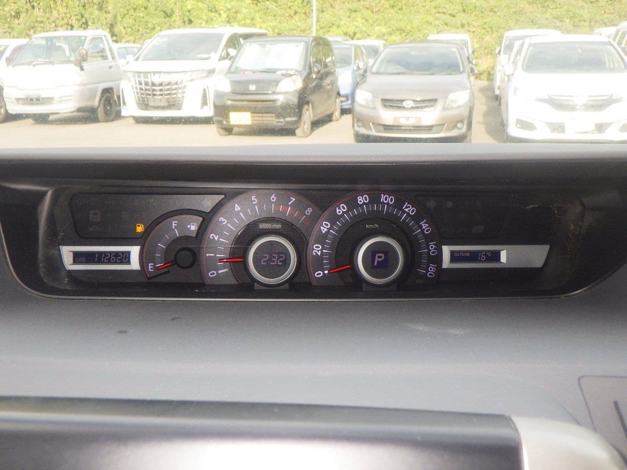 Vehicle SU00001137 large view 27