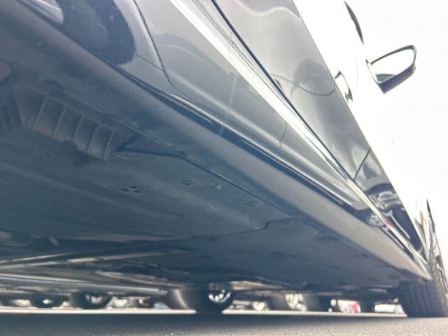 Vehicle SU00001140 large view 18