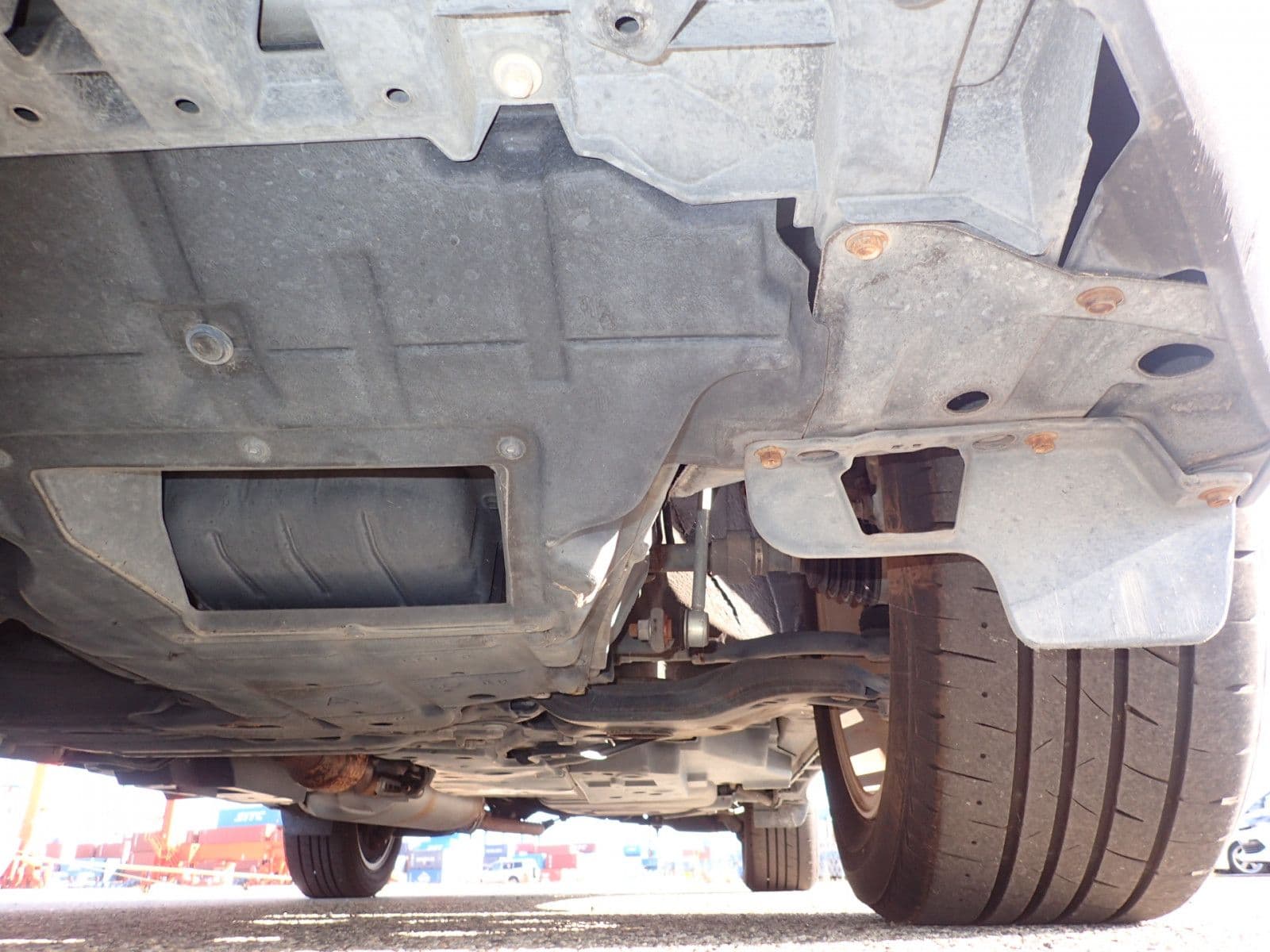 Vehicle SU00001126 large view 15