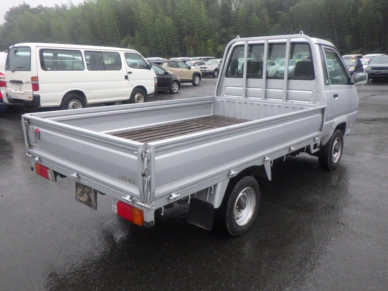 Vehicle SU00001142 large view 6