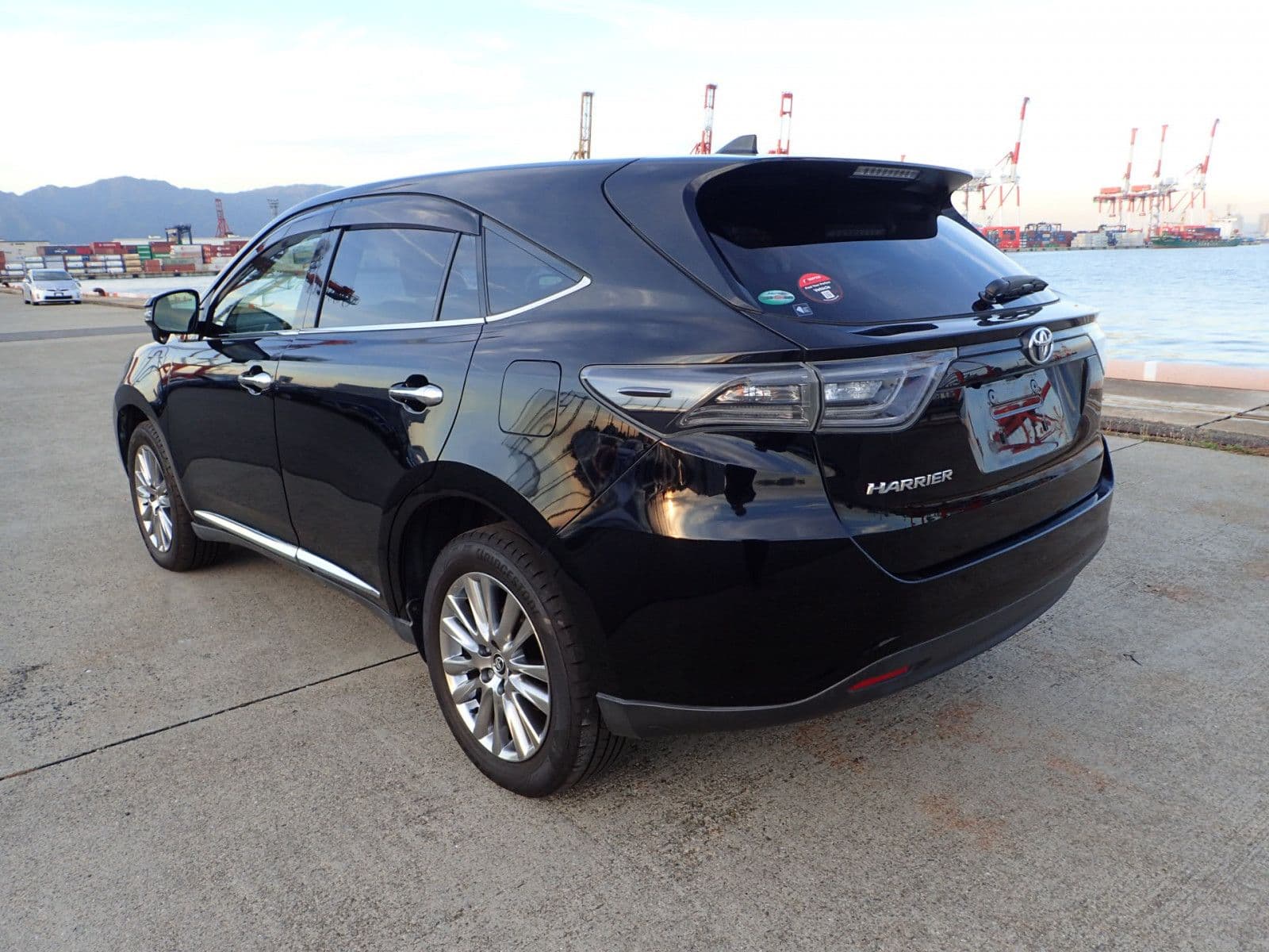 Vehicle SU00001126 large view 4