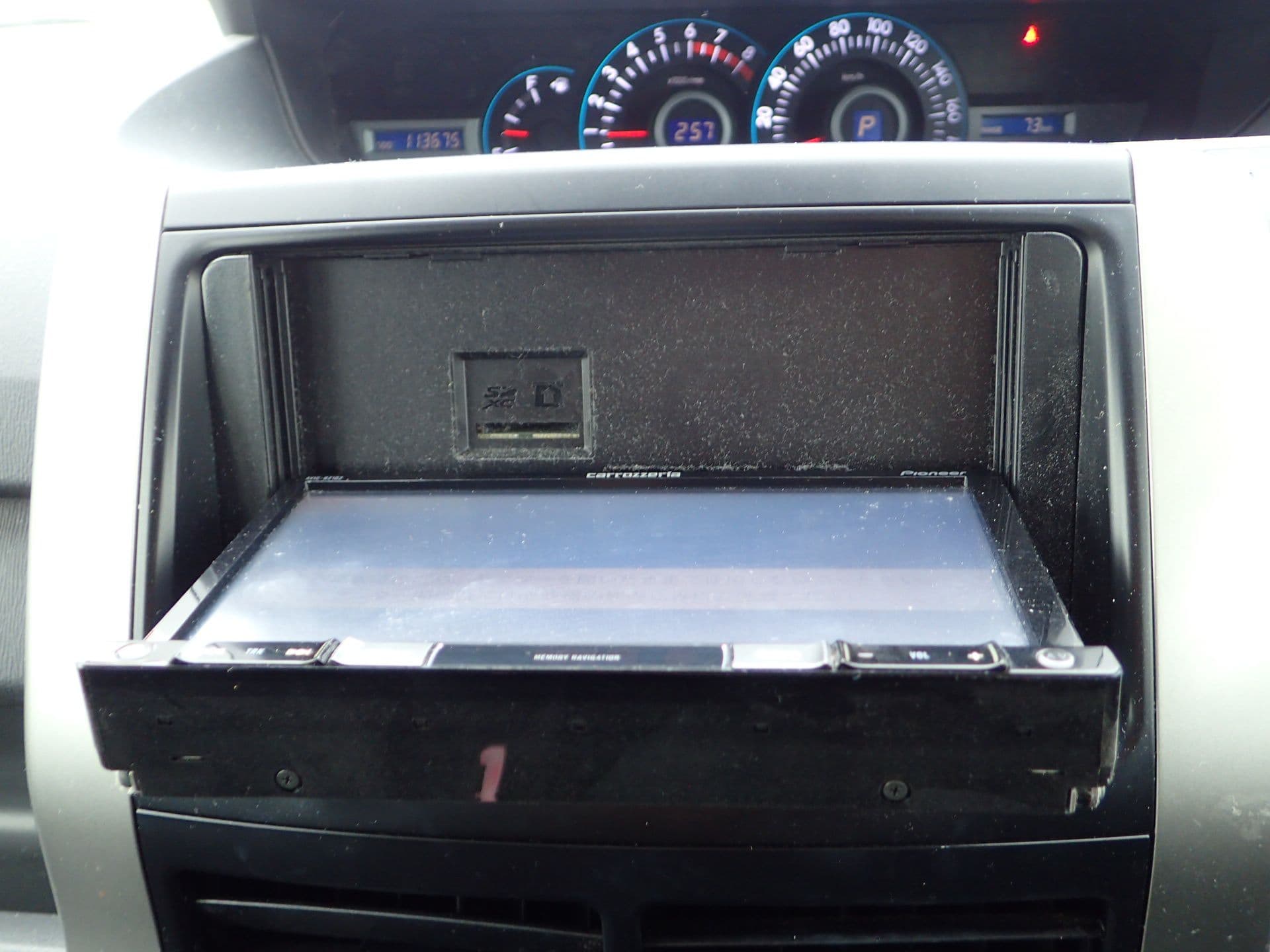 Vehicle SU00001145 large view 33