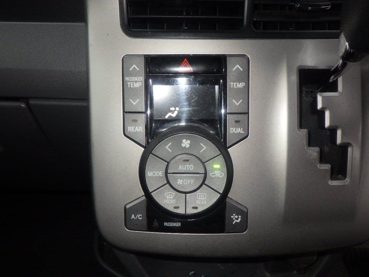 Vehicle SU00001149 large view 32