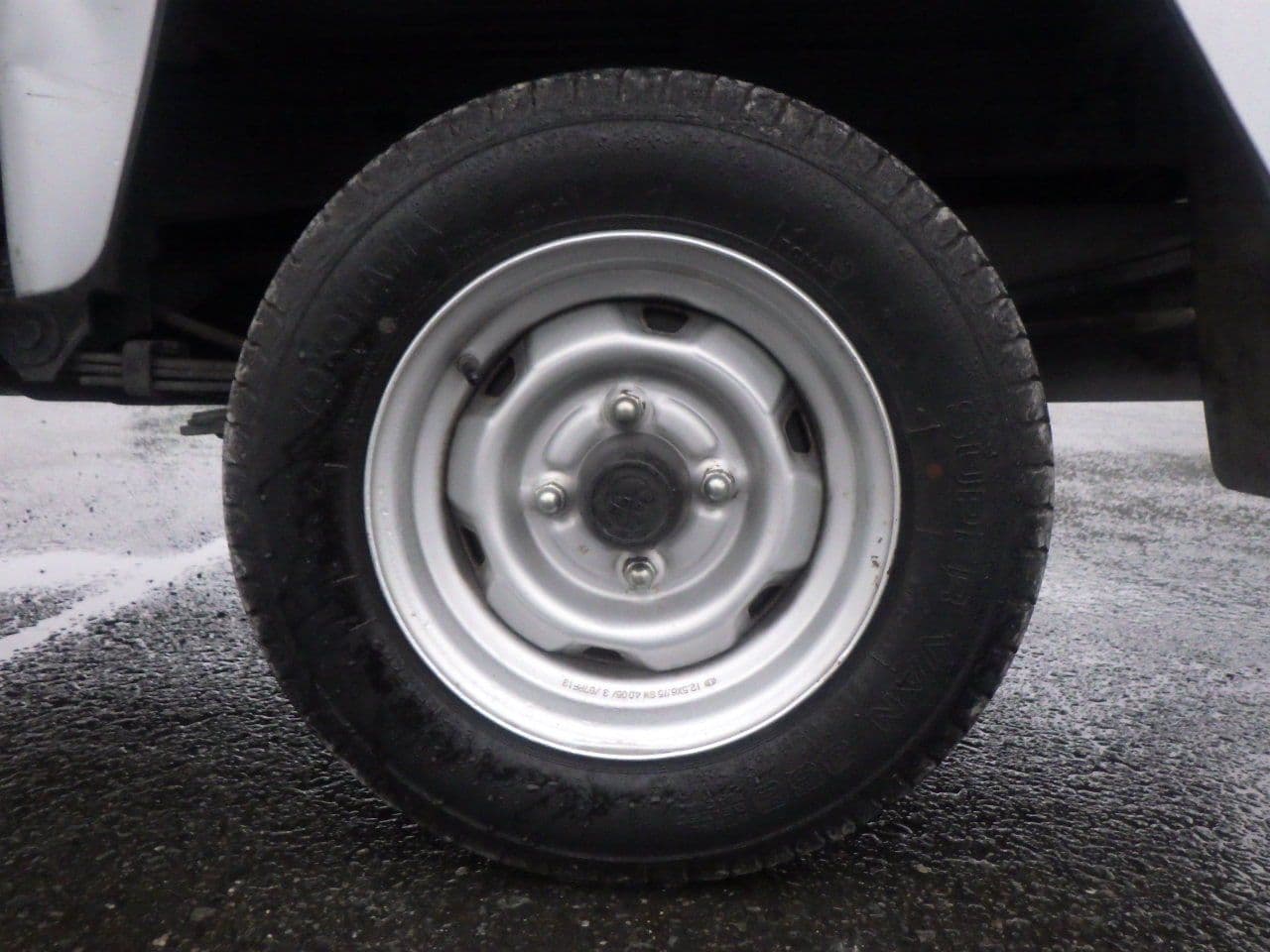 Vehicle SU00001142 large view 13