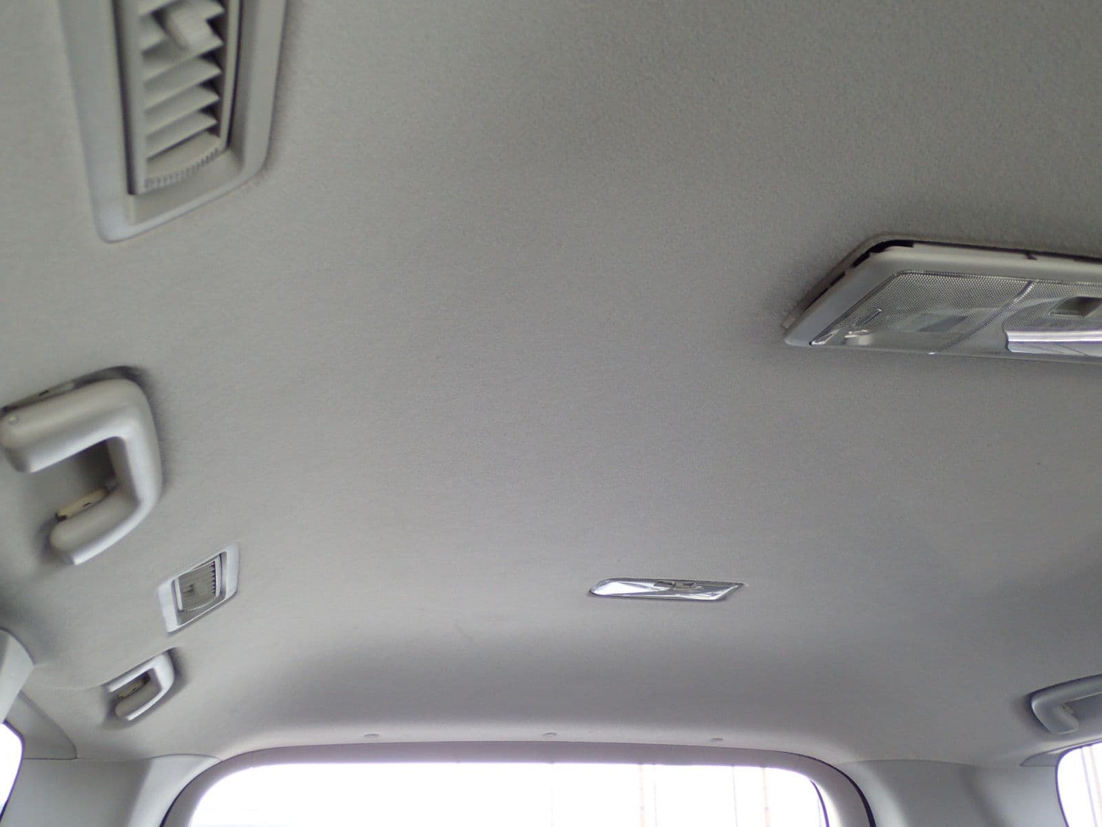 Vehicle SU00001135 large view 30