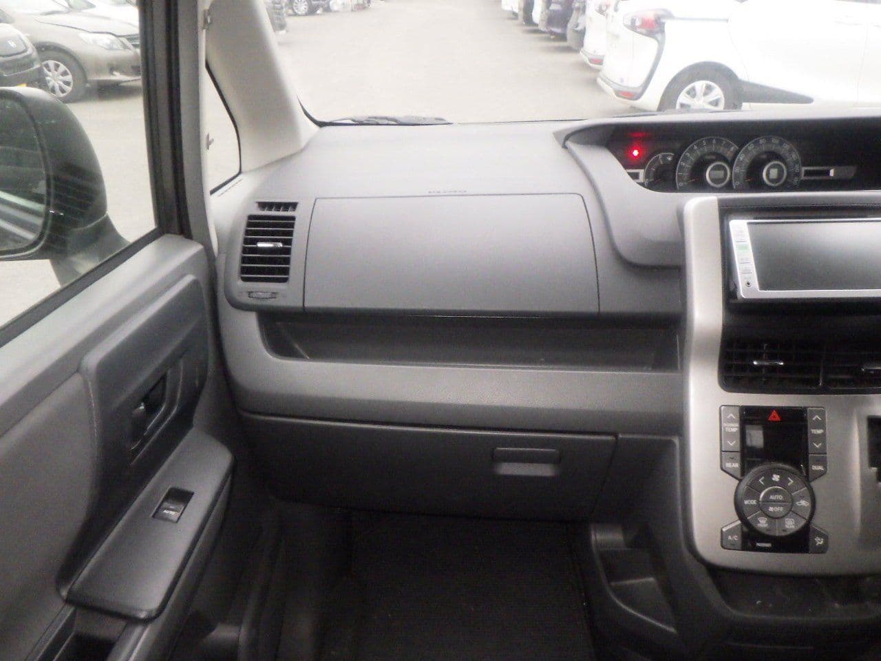 Vehicle SU00001149 large view 28