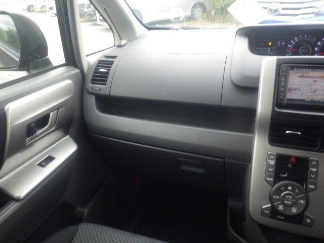 Vehicle SU00001146 large view 26