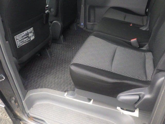 Vehicle SU00001146 large view 24