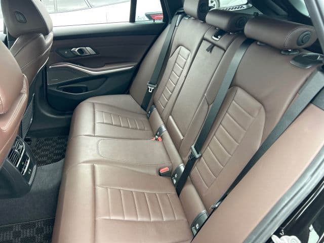 Vehicle SU00001140 large view 22