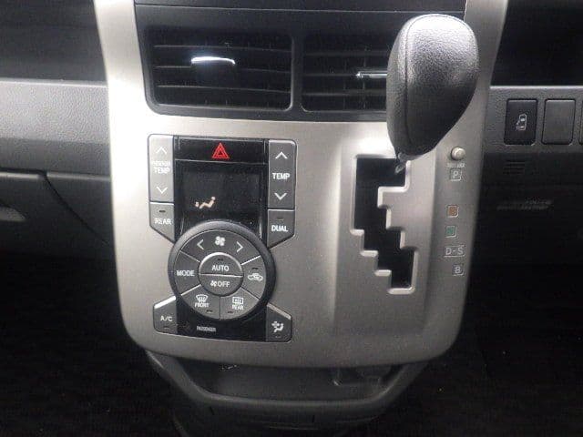 Vehicle SU00001146 large view 30